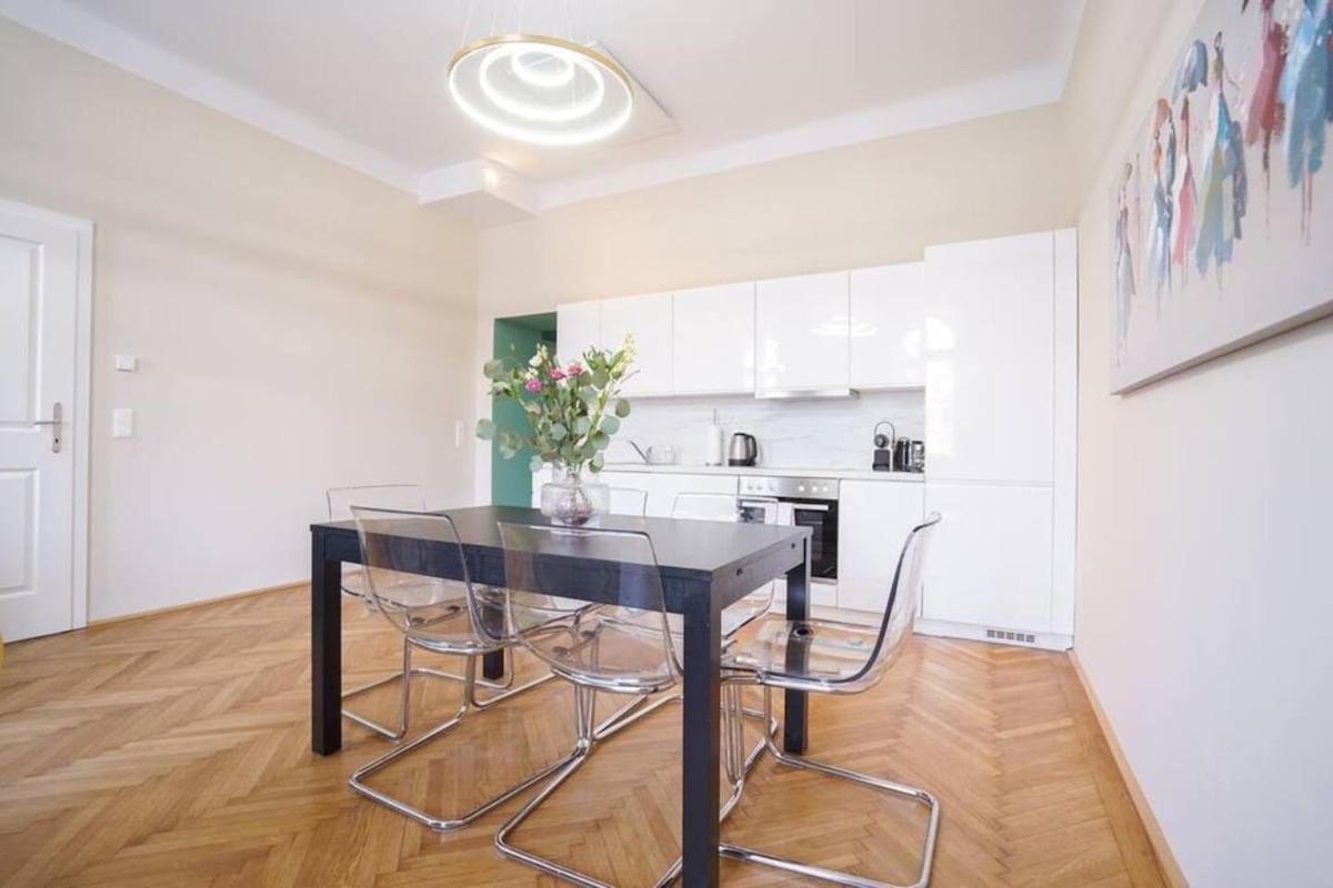 8 Minutes To Inner I 5 Min Walk To Metro I Wifi Wien