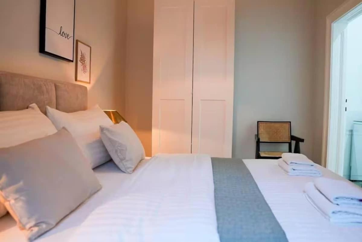8 Minutes To Inner I 5 Min Walk To Metro I Wifi * Wien